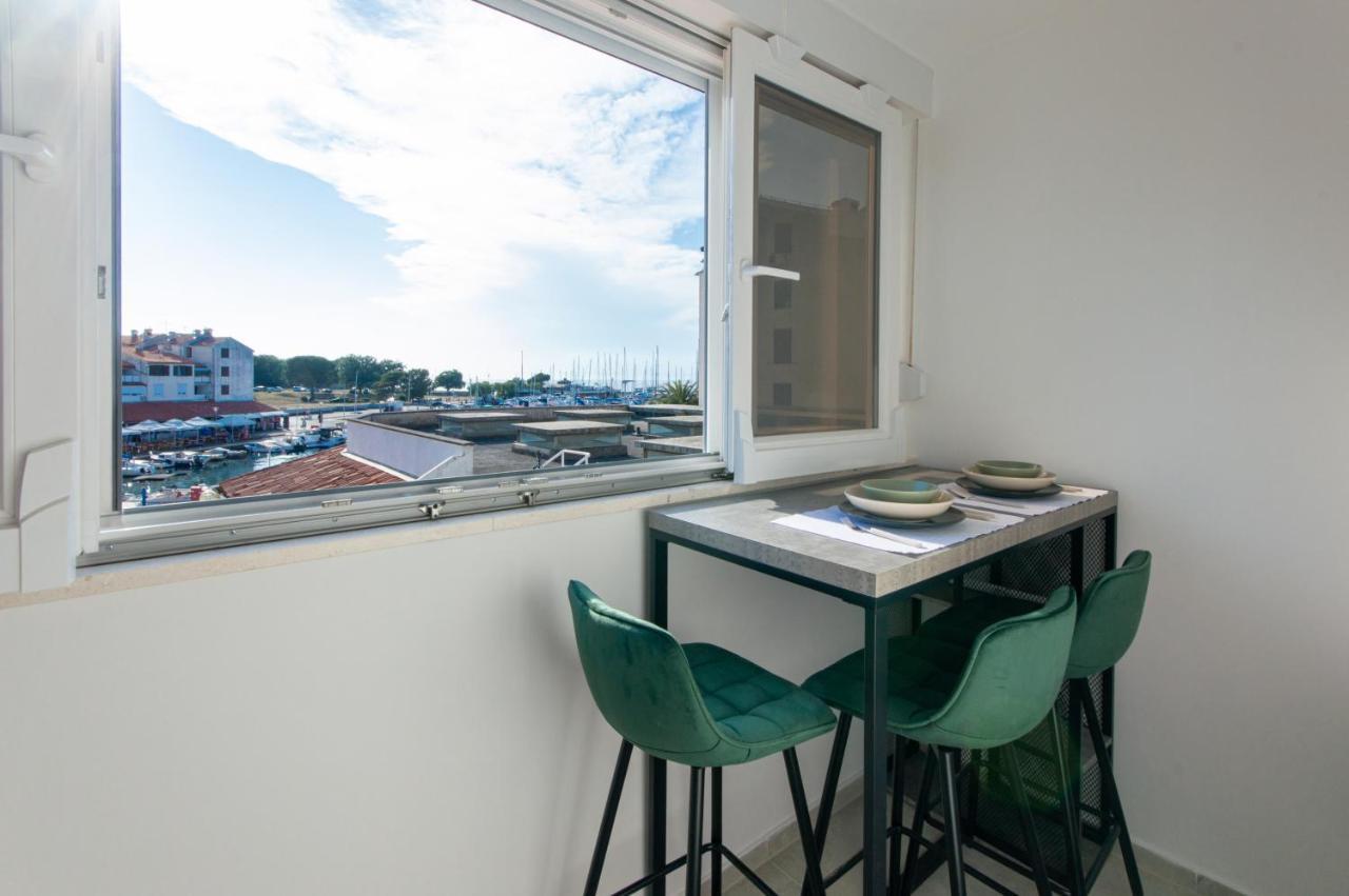 Studio Apartman Irma Cervar Porec Bagian luar foto
